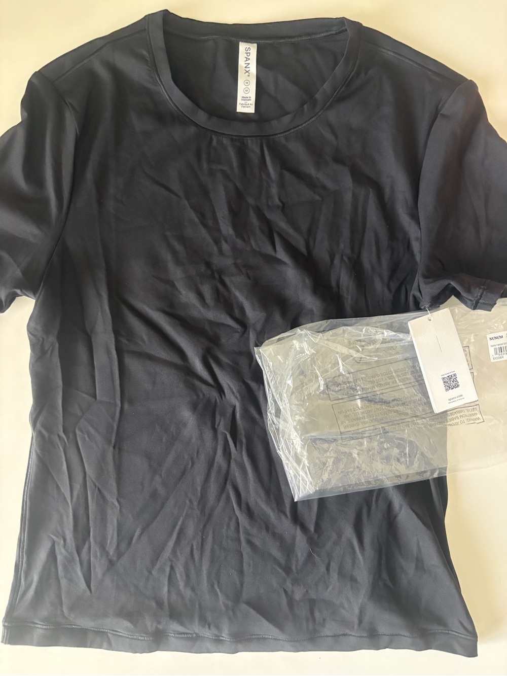 NWT SPANX Black Crew Neck Short Sleeve Tee medium